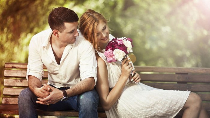 Как узнать, любит ли тебя девушка если она скрывает, что влюблена, признаки влюбленности