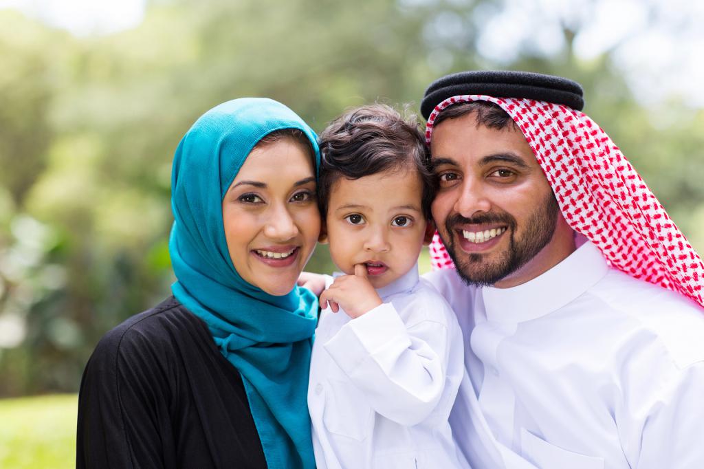 Счастливая арабская семья