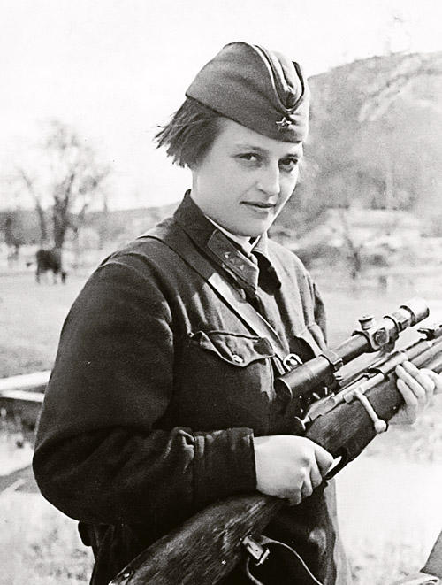 женщина-снайпер Людмила Павличенко фото (6)