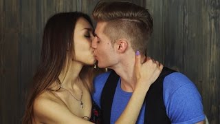 Как поцеловать нежно парня чтобы он улетел