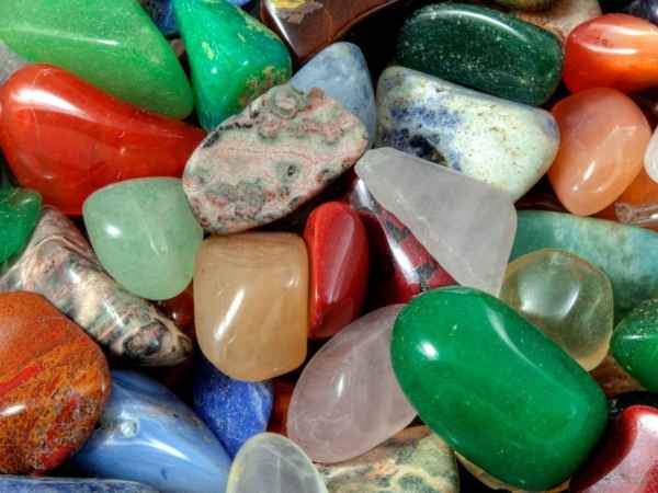 камни и минералы
