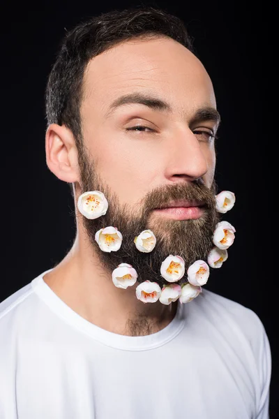Бородатый человек — стоковое фото