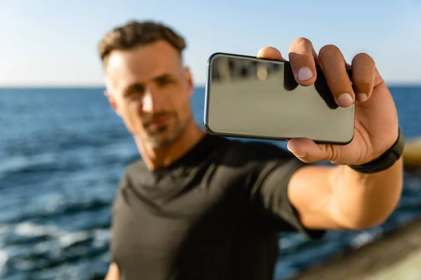 Close Portrait Adult Man Taking Selfie Smartphone Seashore — стоковое фото